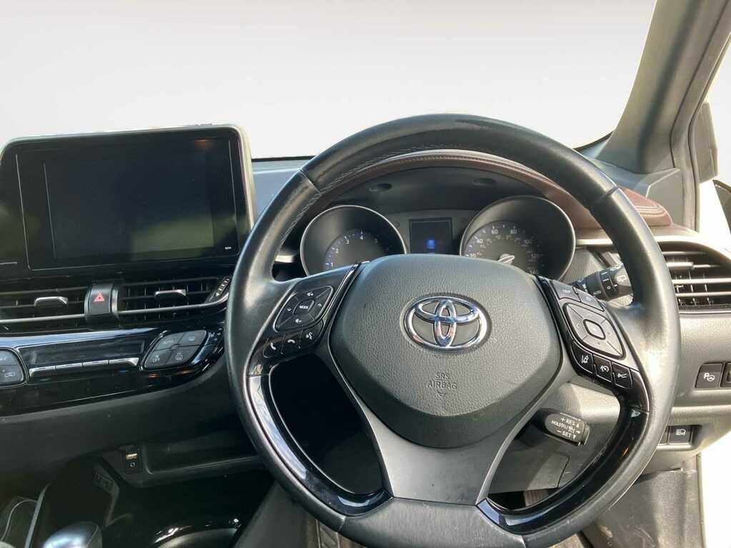 Toyota C-Hr 1.2 Vvt-i Excel Suv LM19XEW White #4