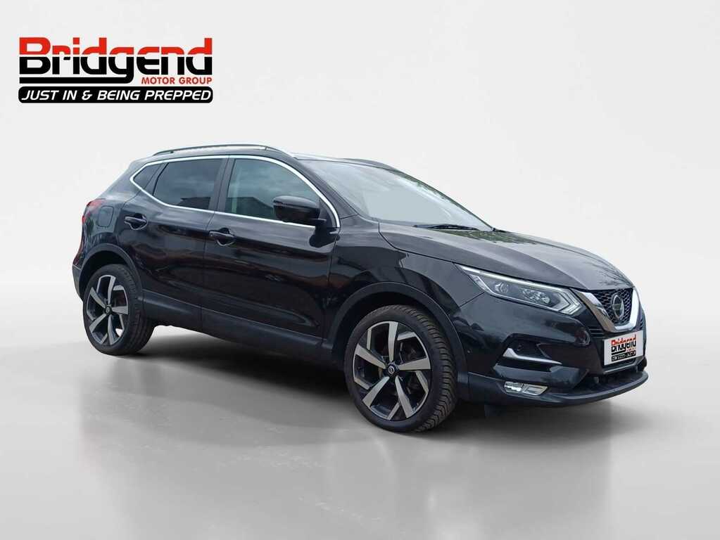 Nissan Qashqai 1.3 Dig-t Tekna Suv LP69HXM Black #2