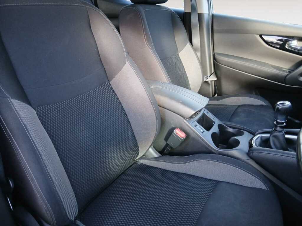 Nissan Qashqai 1.3 Dig-t Acenta Premium Suv DA69MHE Silver #4