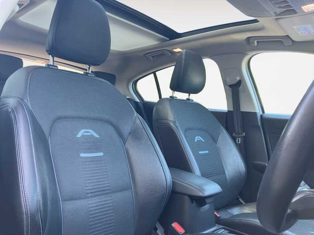 Ford Focus 1.0T Ecoboost Active X Hatchback FD69UBY Silver #5