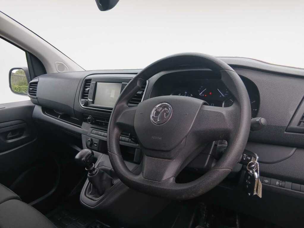 Vauxhall Vivaro 1.5 Turbo D 2900 Pro Panel Van 6Dr L DP23HCK White #4