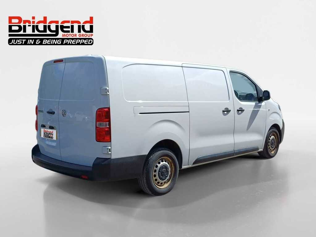Vauxhall Vivaro 2.0 Turbo D 3100 Prime Panel Van 6Dr DV73GUH White #3