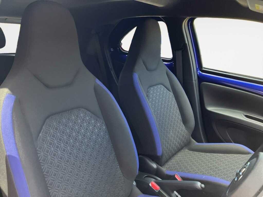 Toyota Aygo 1.0 Vvt-i Edge Hatchback Blue #4