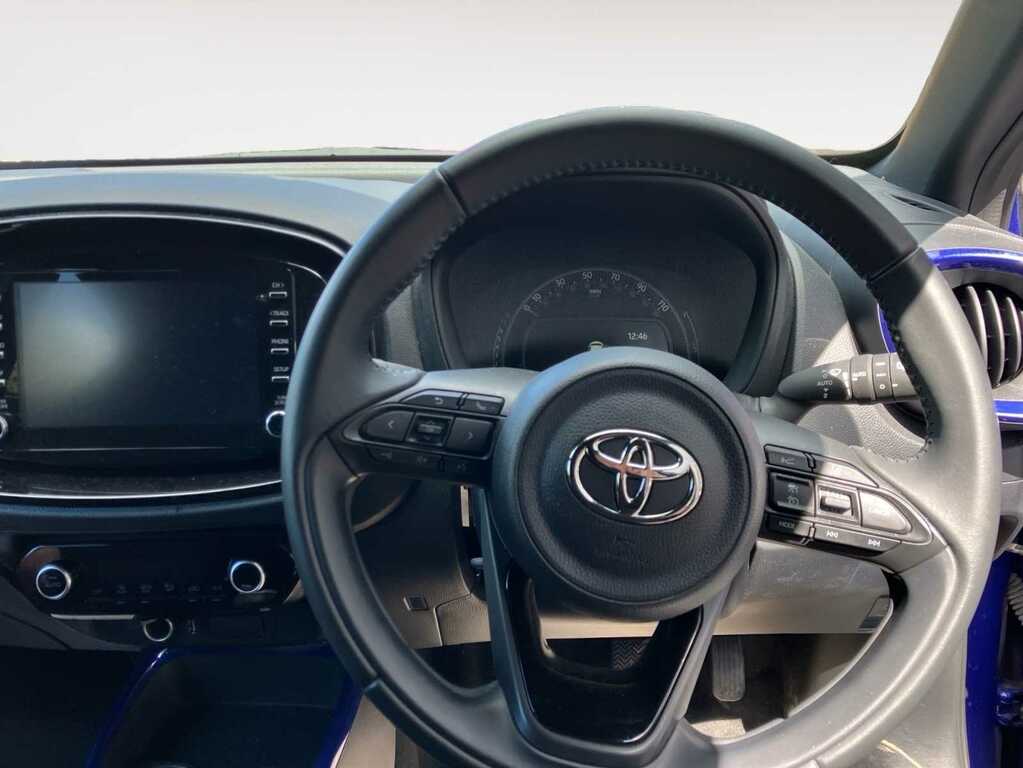 Toyota Aygo 1.0 Vvt-i Edge Hatchback Blue #3