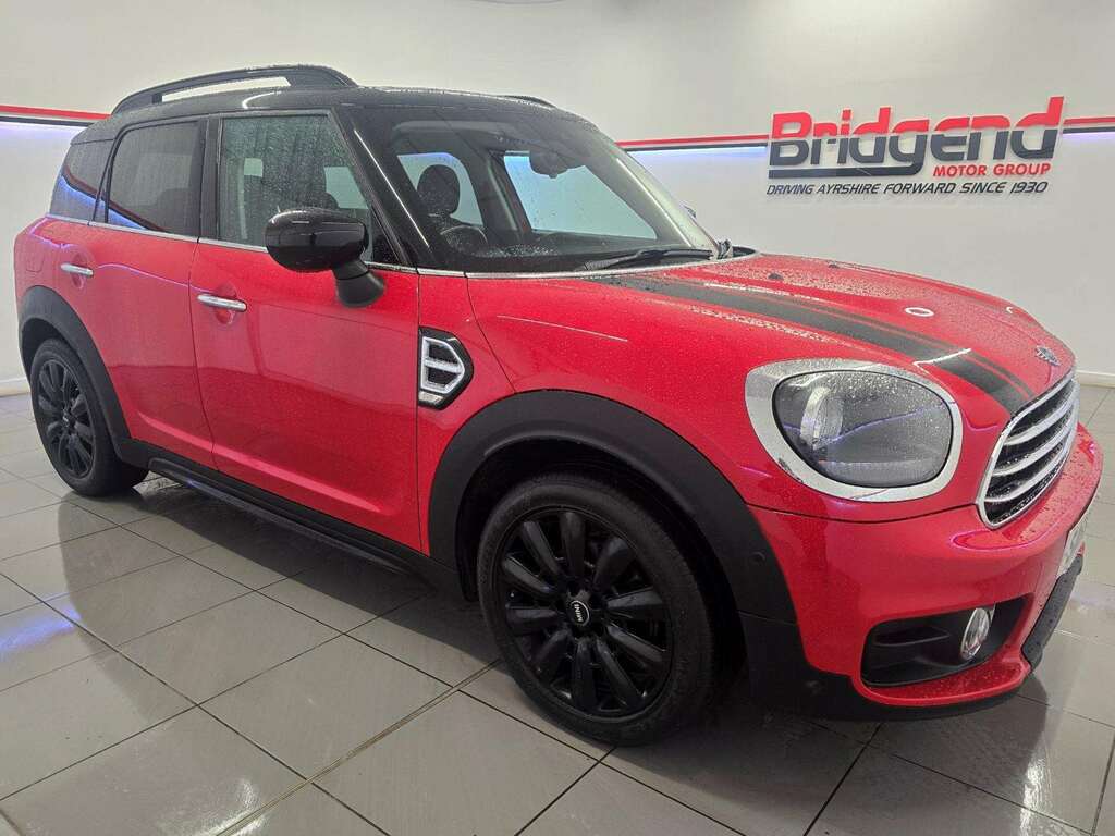 Mini Countryman 1.5 Cooper Classic Suv SA69SYG Red #2