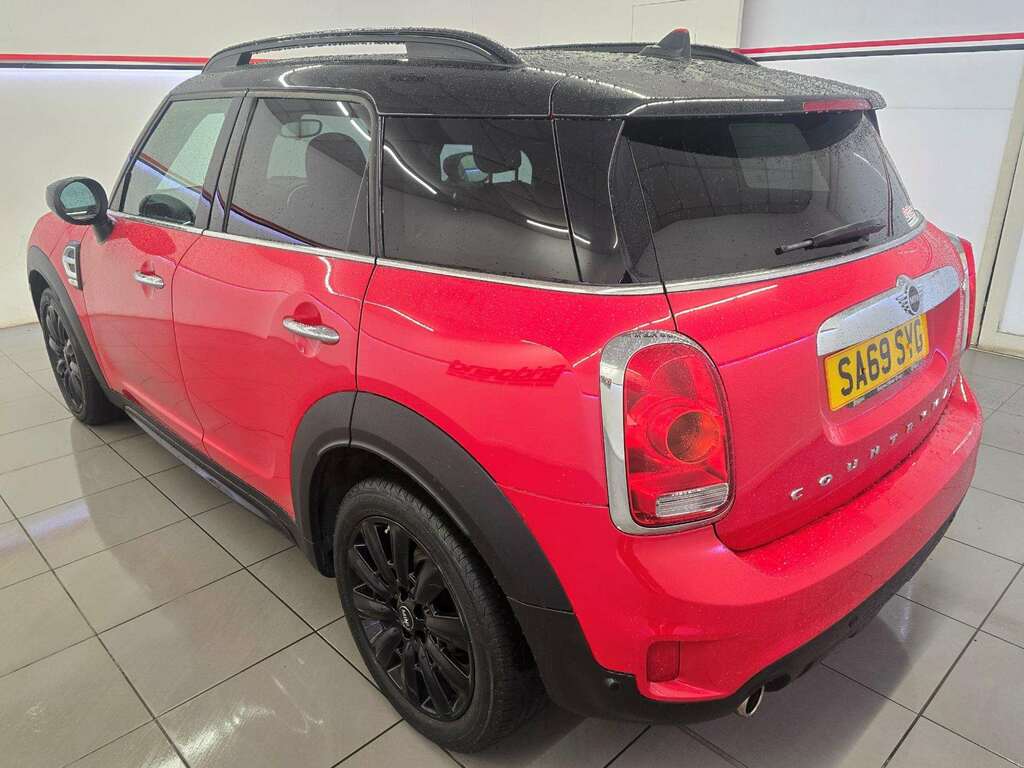 Mini Countryman 1.5 Cooper Classic Suv SA69SYG Red #4