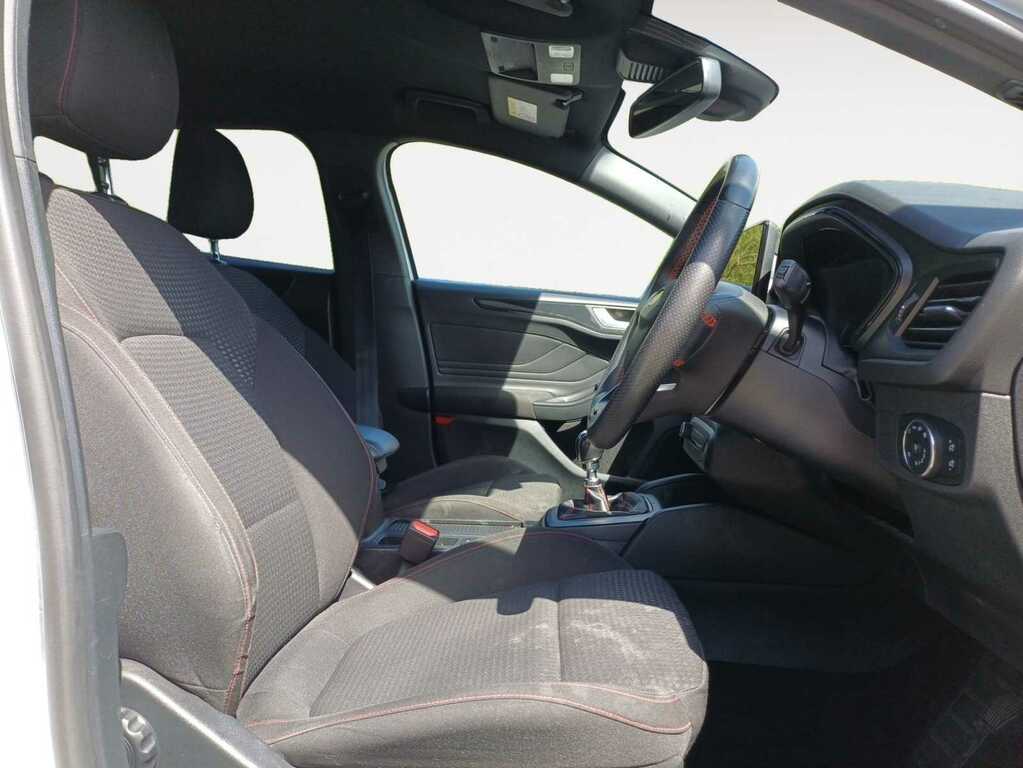 Ford Focus 1.0T Ecoboost St-line Estate DN23WNF White #4