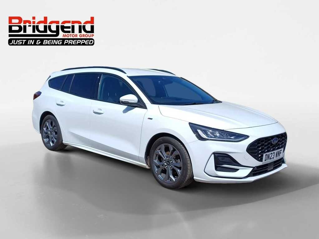 Ford Focus 1.0T Ecoboost St-line Estate DN23WNF White #2