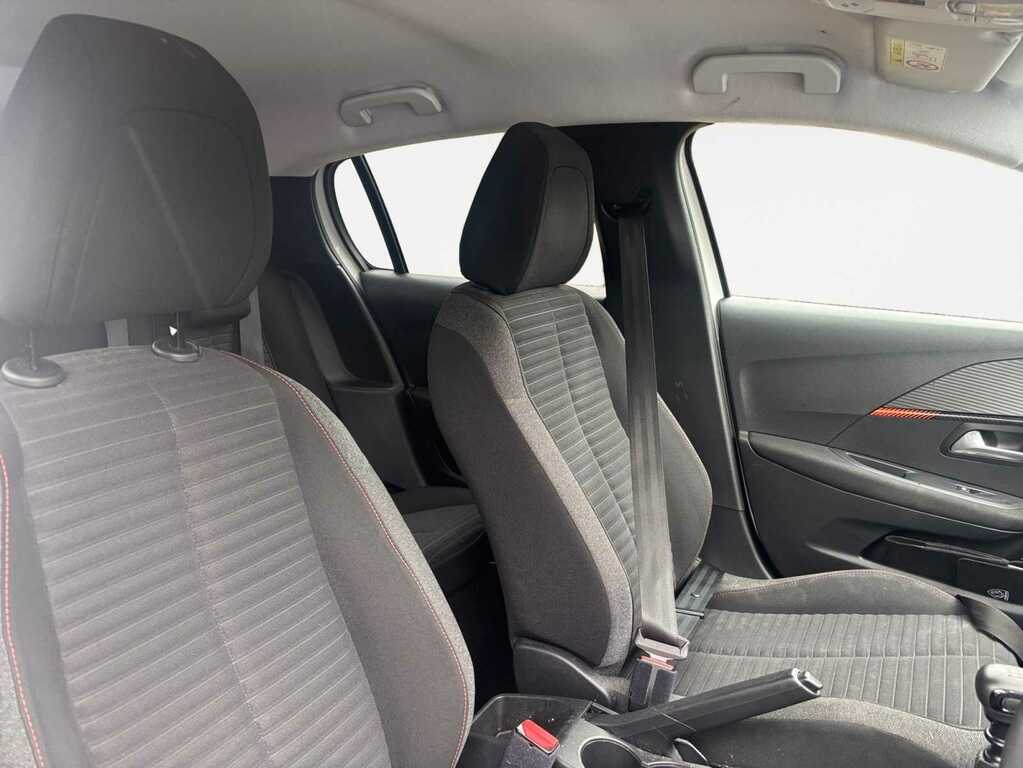 Peugeot 208 1.2 Puretech Active Premium Hatchback YGZ7629 White #3
