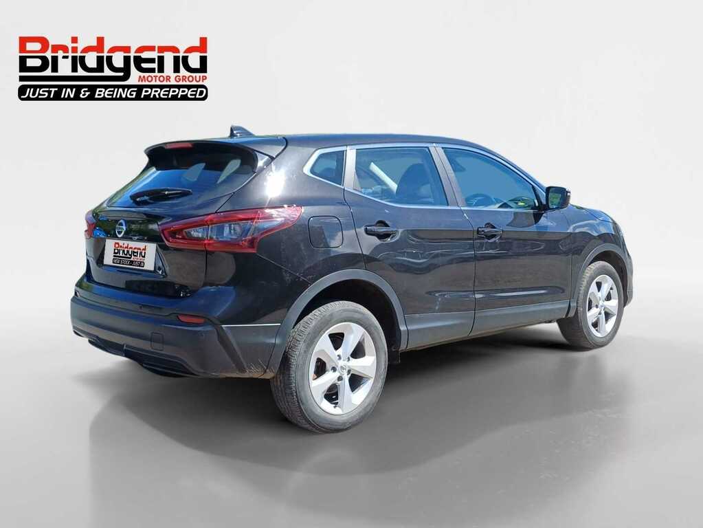 Nissan Qashqai 1.3 Dig-t Acenta Premium Suv DP70LTZ Black #3