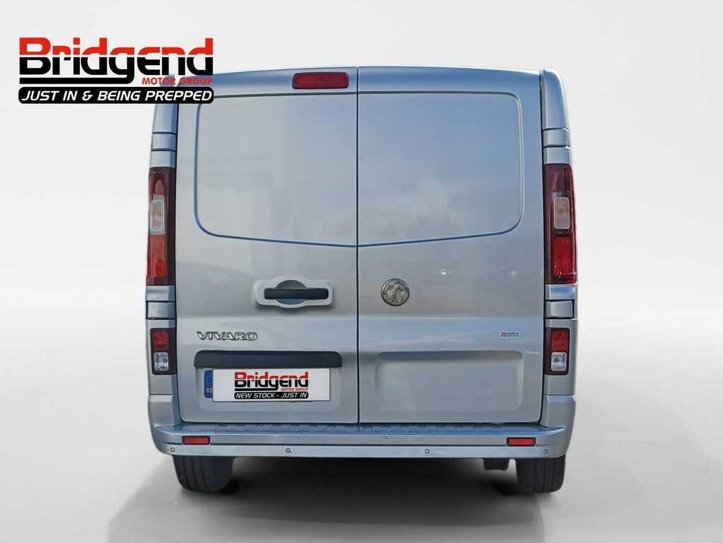 Vauxhall Vivaro 1.6 Cdti 2700 Sportive Panel Van WO19HKC Silver #3