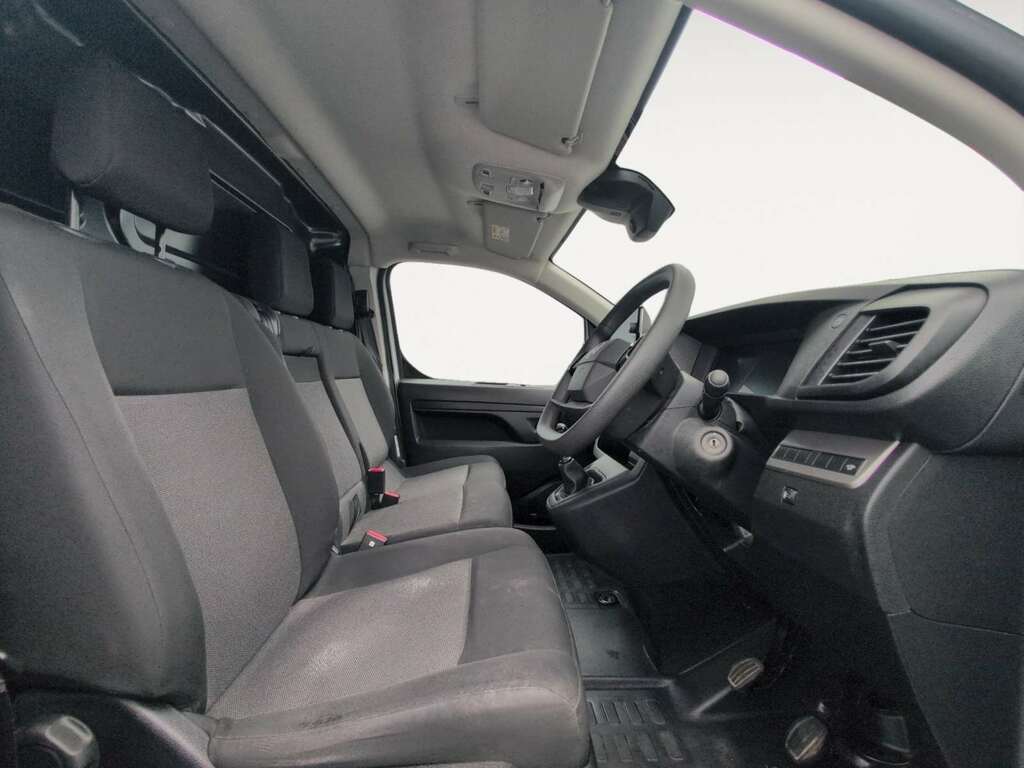 Citroen Dispatch 1.5 Bluehdi Driver XL Panel Van 6Dr KJ24ZWC White #4