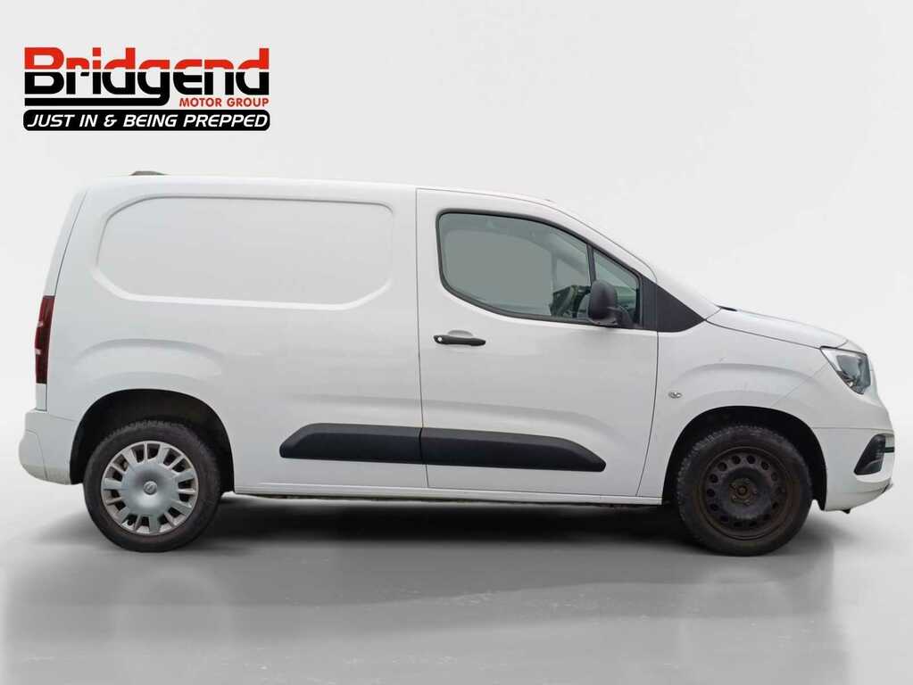 Vauxhall Combo 1.6 Turbo D 2300 Sportive Panel Van Man DY20SDX White #3