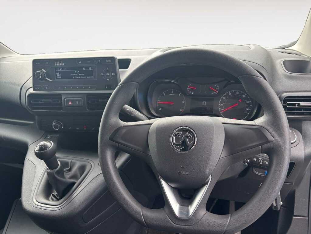 Vauxhall Combo 1.6 Turbo D 2000 Edition Panel Van Manu BW19NOF White #3