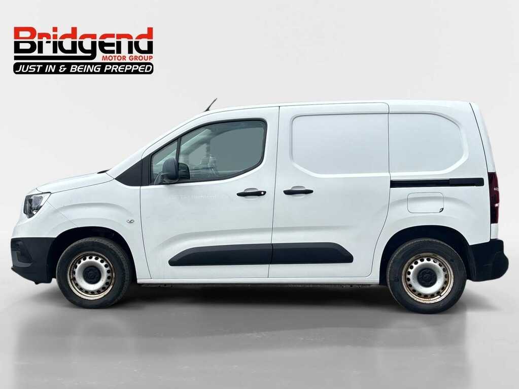 Vauxhall Combo 1.6 Turbo D 2000 Edition Panel Van Manu BW19NOF White #2