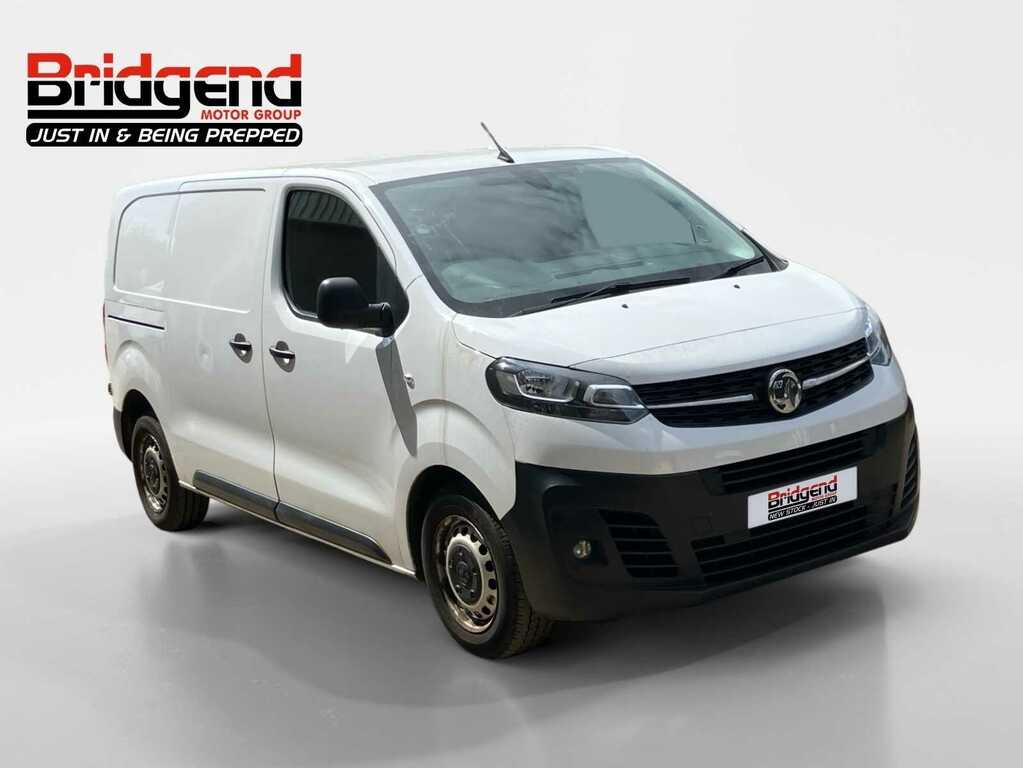 Vauxhall Vivaro 1.5 Turbo D 2900 Dynamic Panel Van 6Dr Manu KP72NYU White #2