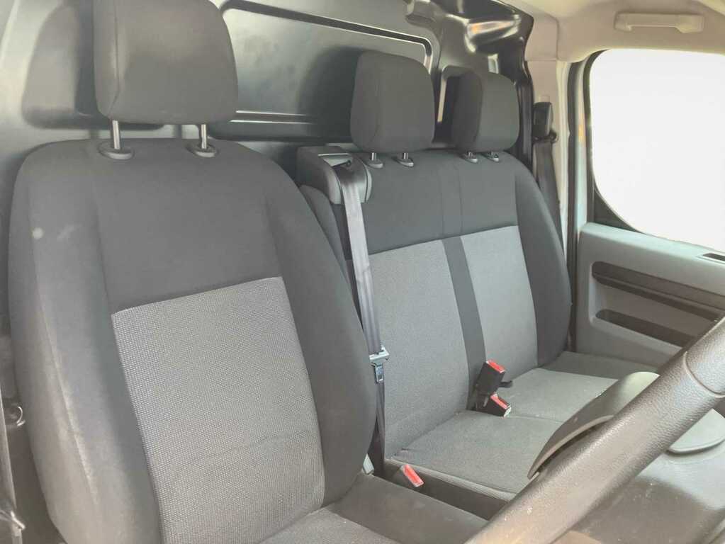 Vauxhall Vivaro 1.5 Turbo D 2900 Dynamic Panel Van 6Dr Manu KP72NYU White #5