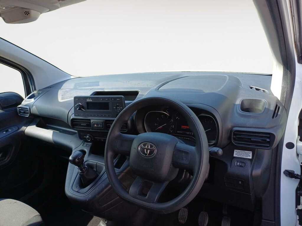 Toyota Proace City 1.5 Bluehdi Active Short Panel Van Swb Euro 6 YH22LVL White #3