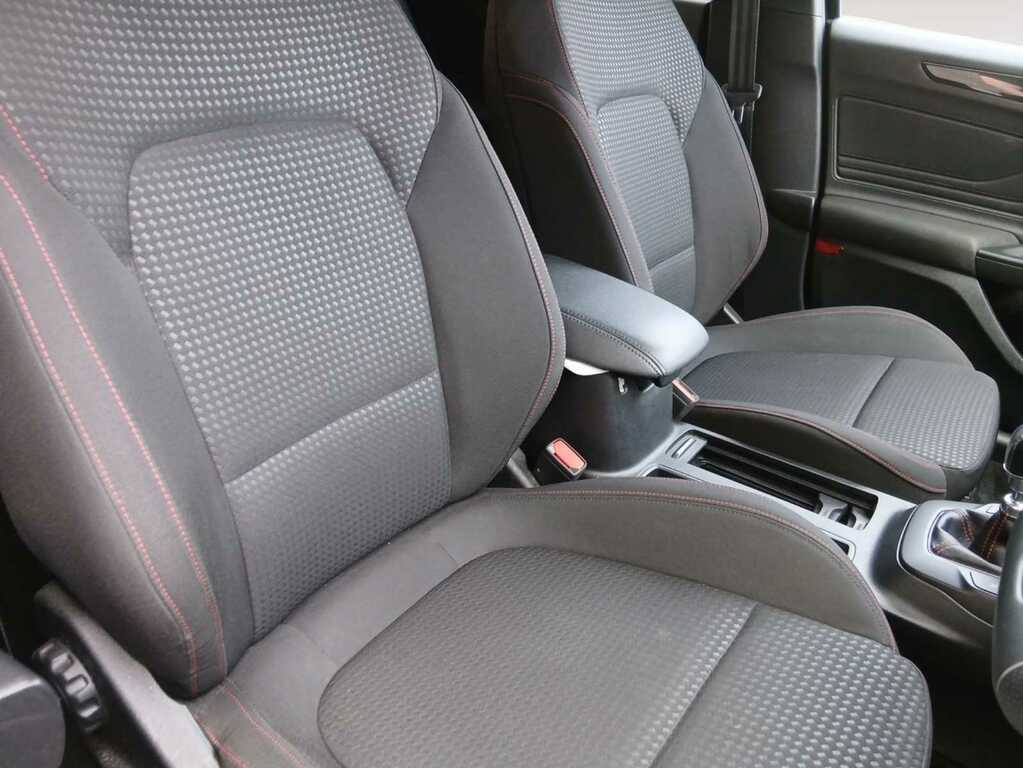 Ford Focus 1.5 Ecoblue St-line TGZ4737 Black #4