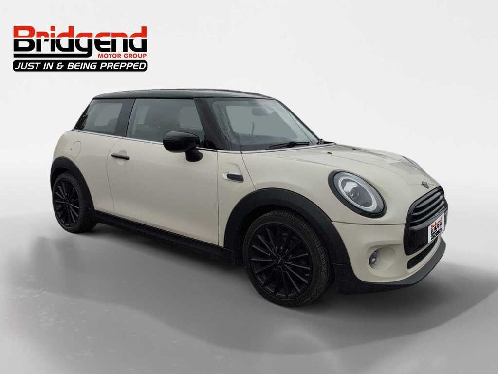 Mini Hatch 1.5 Cooper Classic Hatch SB69WBX White #2