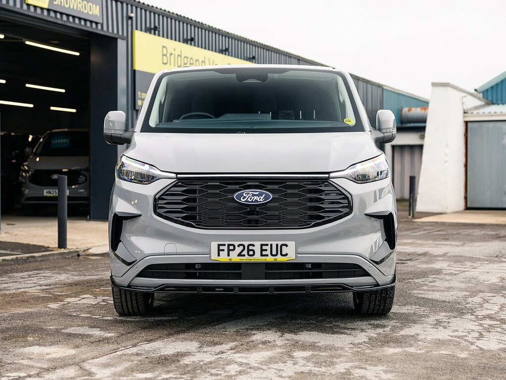 Ford Transit Custom Signature 320 2.0 Ecoblue 136 Bhp Limited L1 Swb 6 FP26EUC Grey #4