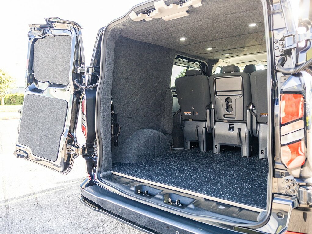 Ford Transit Custom Signature 320 2.5 Duratec Phev 232 Bhp Limited L1 EO75TWJ Black #4