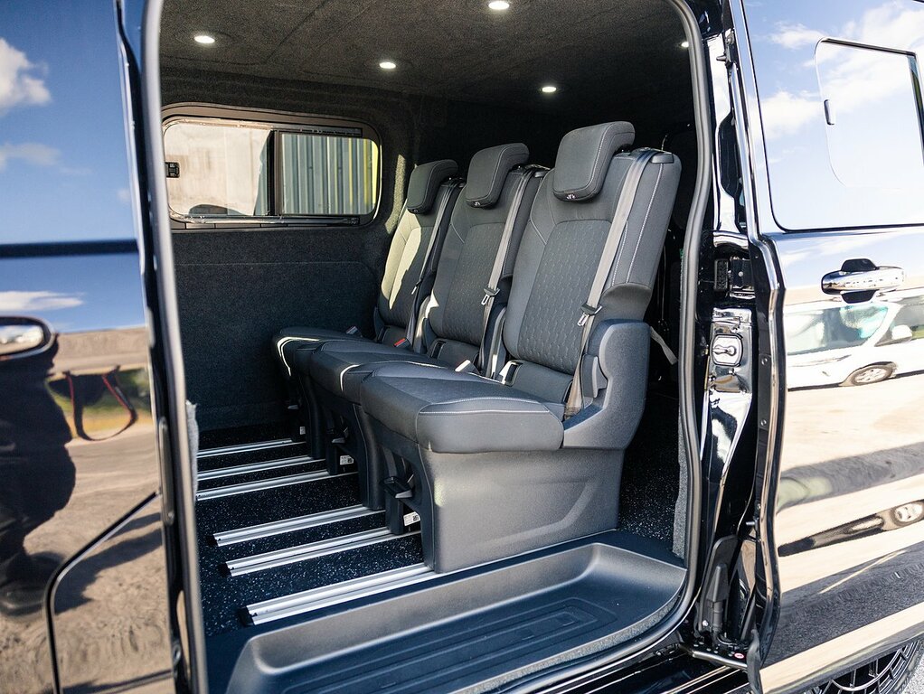 Ford Transit Custom Signature 320 2.5 Duratec Phev 232 Bhp Limited L1 EO75TWJ Black #5