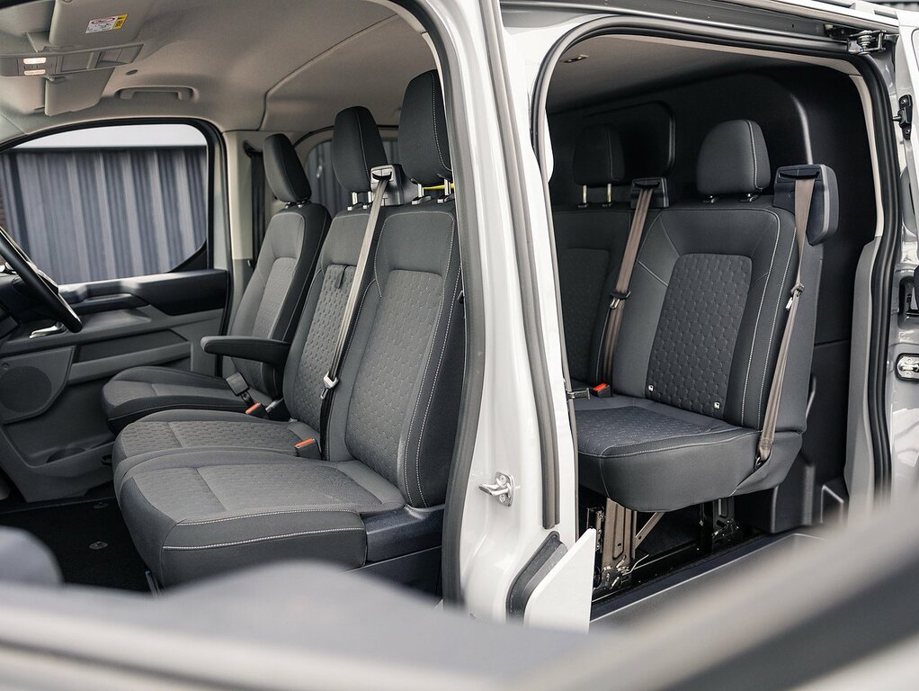 Ford Transit Custom Signature 320 2.0 Ecoblue 136 Bhp L2 Lwb Limited 6 WN75AZU Grey #2