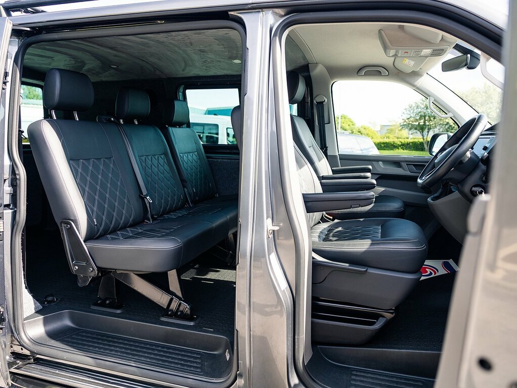 Volkswagen Transporter T6.1 T32 2.0 Tdi 150 Bhp Swb Highline 5 Seat Kombi Grey