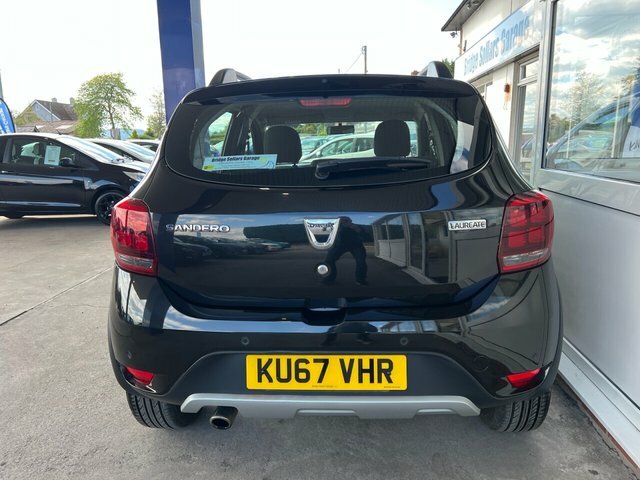 Dacia Sandero Stepway Tce Laureate Hatchback Black #4