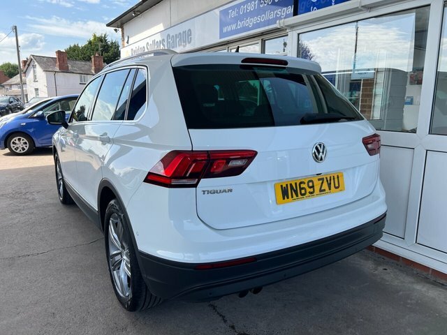 Volkswagen Tiguan Tsi Evo Match Suv WN69ZVU White #3