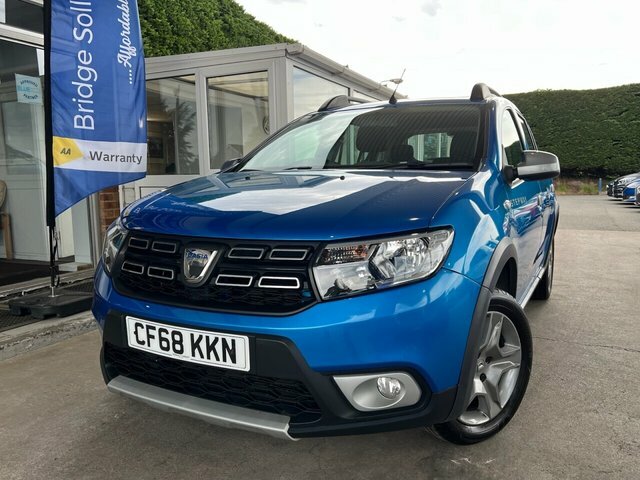 Dacia Sandero Stepway Tce Essential Hatchback Blue