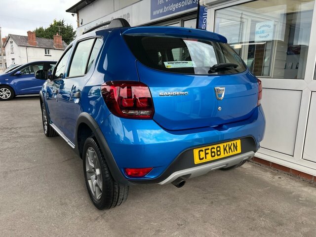Dacia Sandero Stepway Tce Essential Hatchback CF68KKN Blue #3