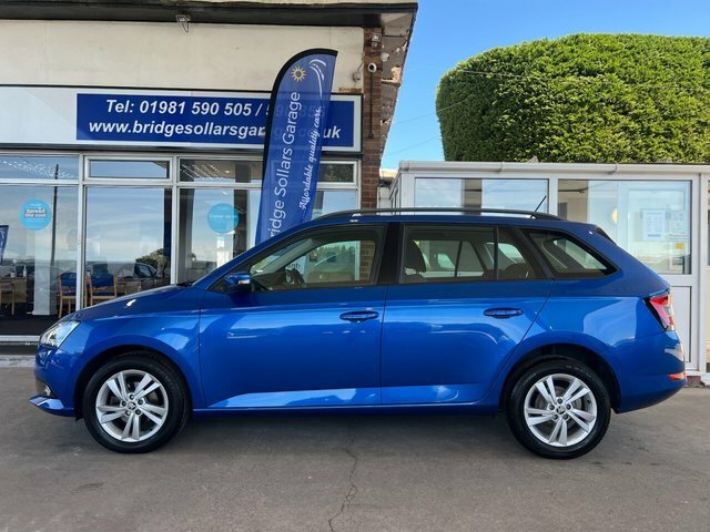 Skoda Fabia Tsi Se Estate MT69BVE Blue #2
