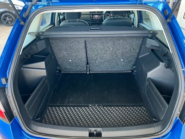 Skoda Fabia Tsi Se Estate MT69BVE Blue #6