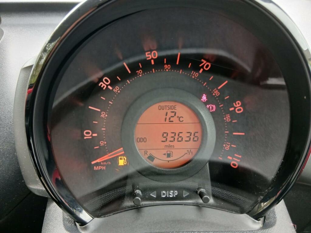 Peugeot 108 Active BT64KWA Red #4