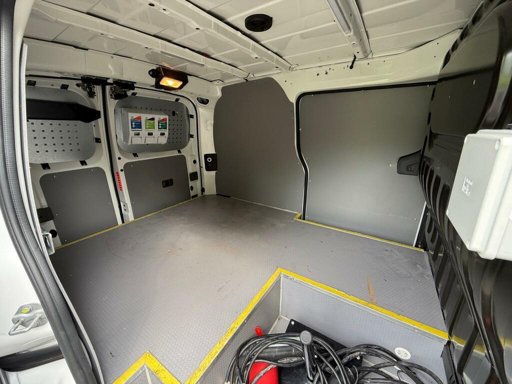 Nissan e-NV200 E Acenta Rapid Plus White #9