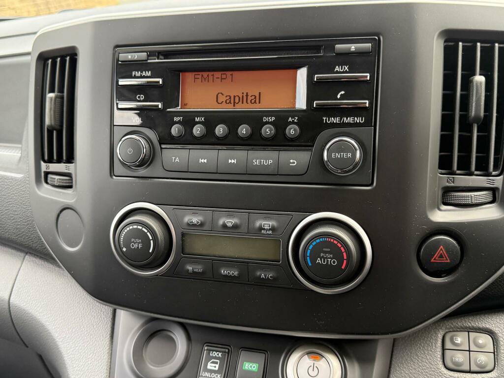 Nissan e-NV200 E Acenta Rapid Plus White #17