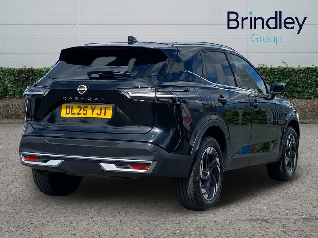 Nissan Qashqai 1.3 Dig-t Mhev N-connecta Suv Hybrid Xt DL25YJT Black #4