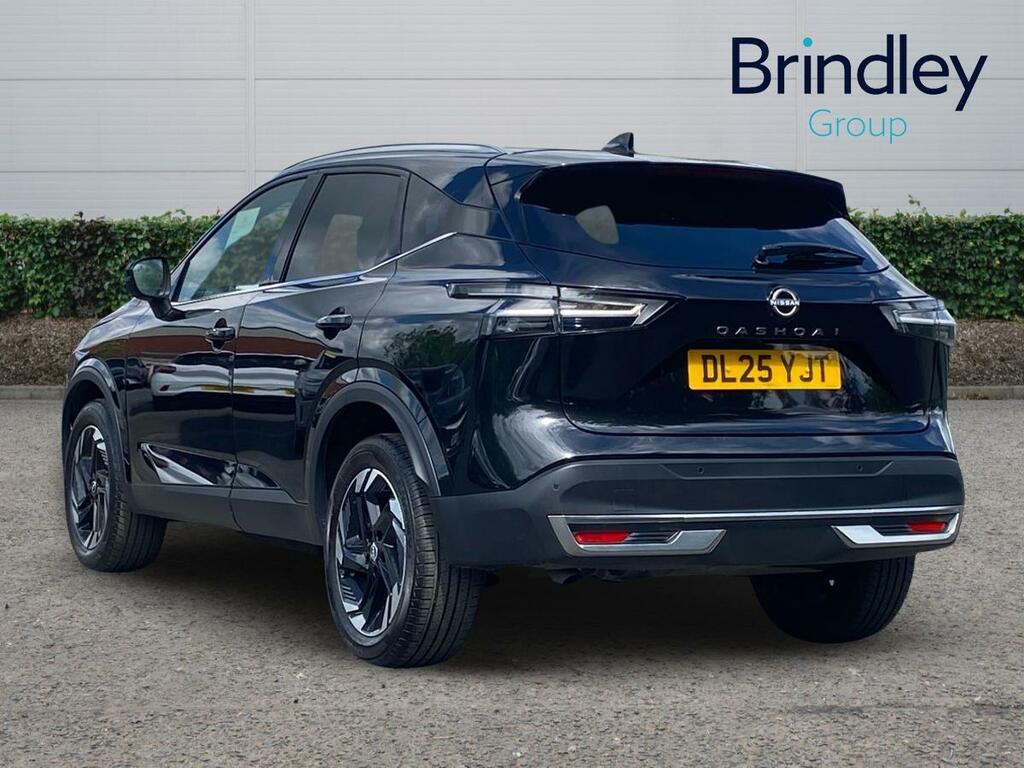 Nissan Qashqai 1.3 Dig-t Mhev N-connecta Suv Hybrid Xt DL25YJT Black #3
