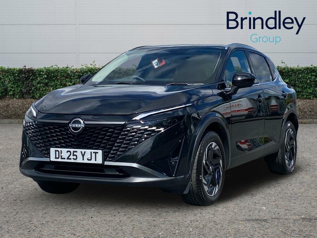Nissan Qashqai 1.3 Dig-t Mhev N-connecta Suv Hybrid Xt DL25YJT Black #2