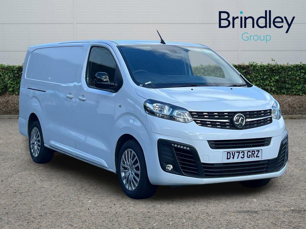 Vauxhall Vivaro 1.5 Turbo D 2900 Pro Panel Van 6Dr L White