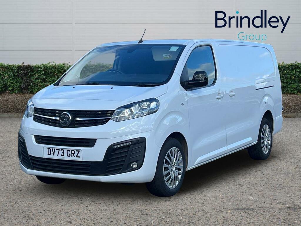 Vauxhall Vivaro 1.5 Turbo D 2900 Pro Panel Van 6Dr L DV73GRZ White #2