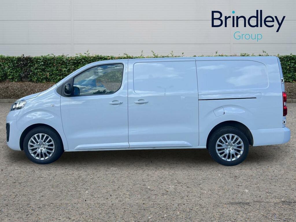 Vauxhall Vivaro 1.5 Turbo D 2900 Pro Panel Van 6Dr L DV73GRZ White #5