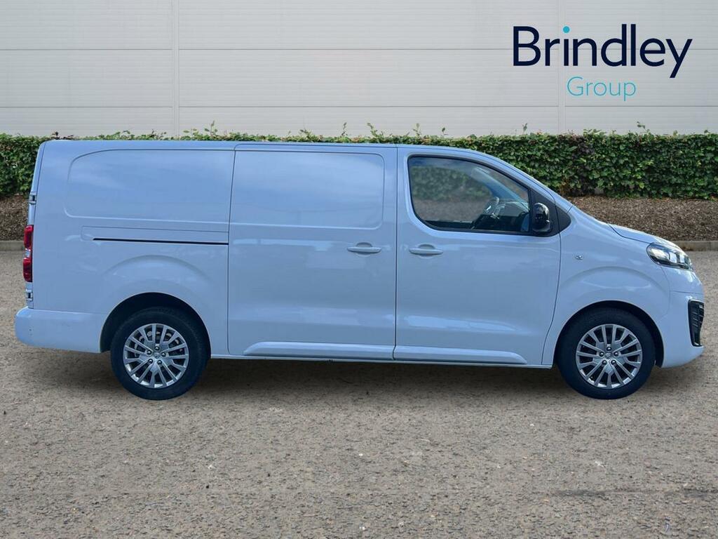 Vauxhall Vivaro 1.5 Turbo D 2900 Pro Panel Van 6Dr L DV73GRZ White #6