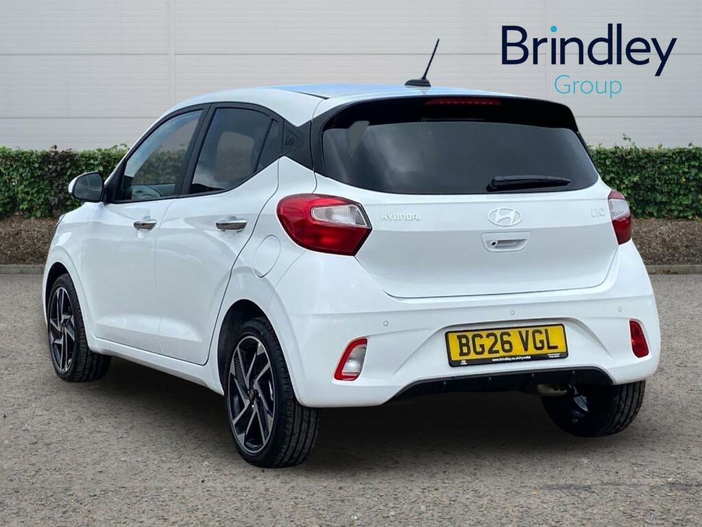 Hyundai I10 1.2 Premium Hatchback Euro 6 S BG26VGL White #3