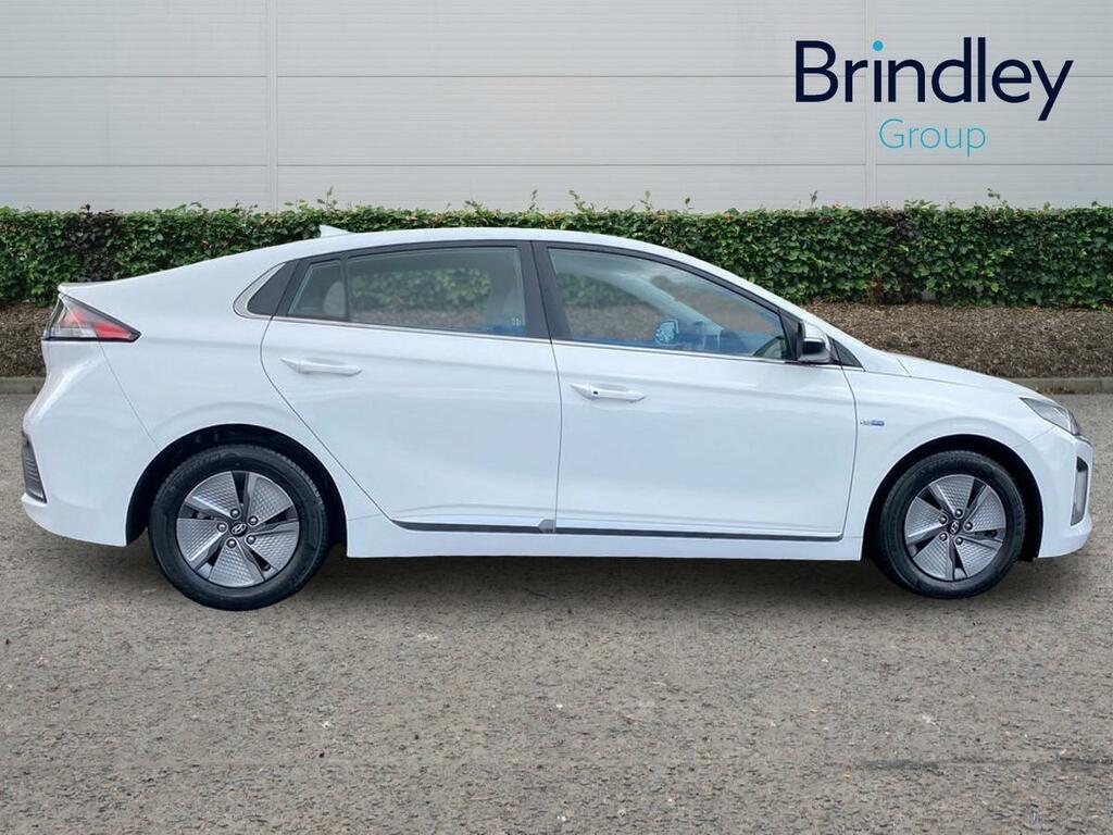 Hyundai Ioniq 1.6 H-gdi Premium Hatchback Hybrid Dct White #6