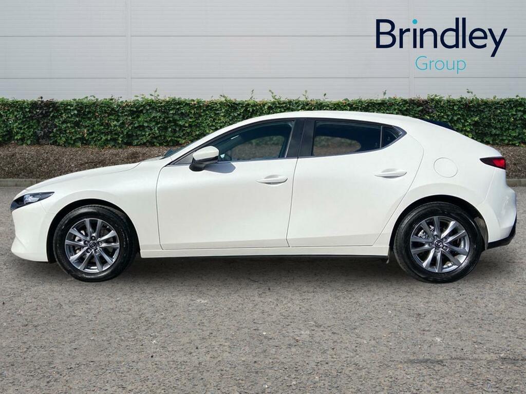 Mazda 3 2.0 E-skyactiv-x Mhev Centre-line Hatchback Pe BN75LLU White #5