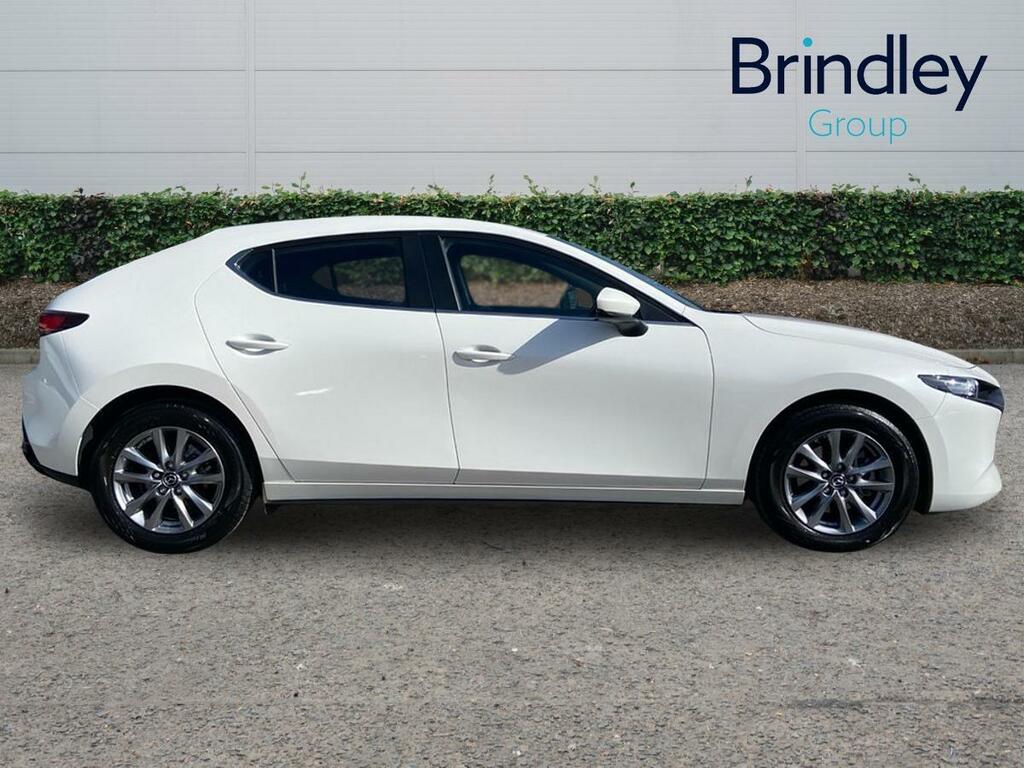 Mazda 3 2.0 E-skyactiv-x Mhev Centre-line Hatchback Pe BN75LLU White #6