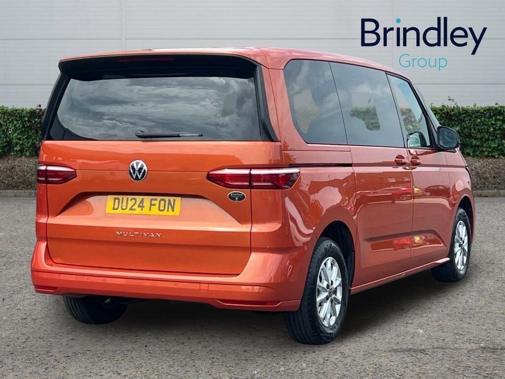 Volkswagen Multivan 1.5 Tsi Life Mpv Dsg Euro 6 Ss 136 DU24FON Orange #4
